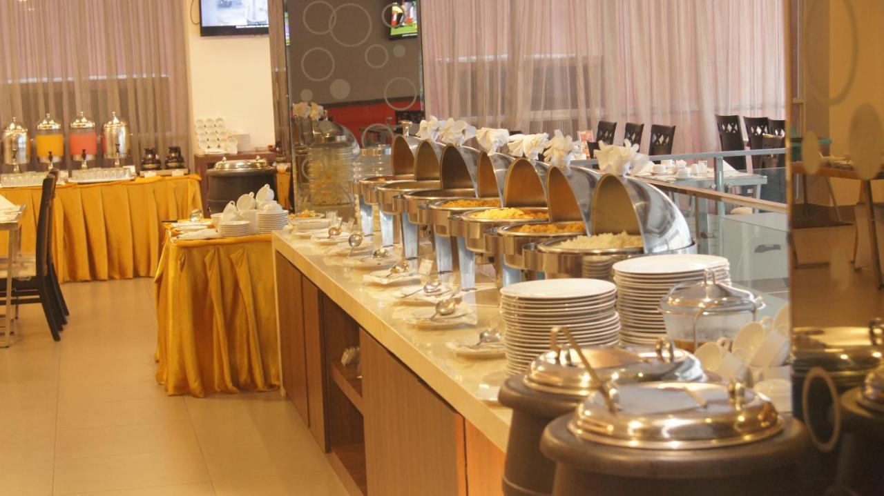 Winstar Hotel Pekanbaru Εξωτερικό φωτογραφία