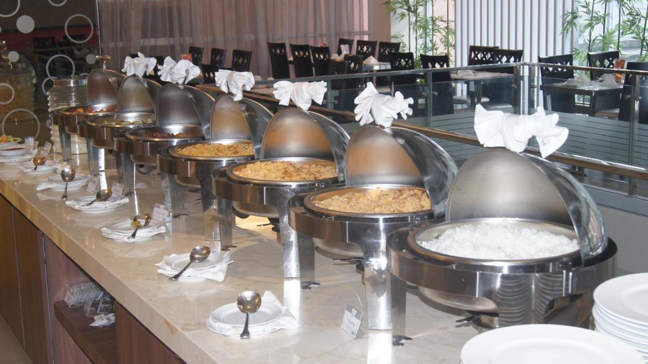 Winstar Hotel Pekanbaru Εξωτερικό φωτογραφία