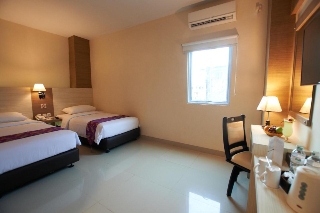 Winstar Hotel Pekanbaru Εξωτερικό φωτογραφία