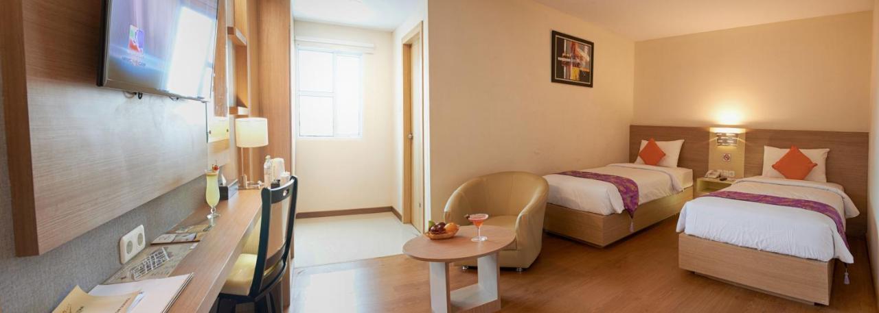Winstar Hotel Pekanbaru Εξωτερικό φωτογραφία